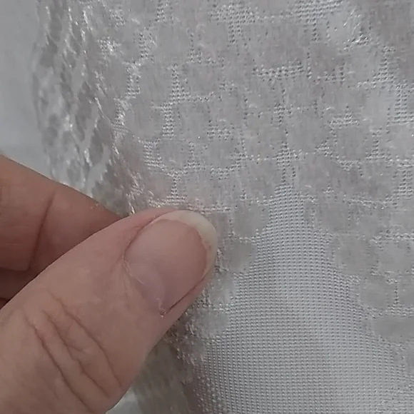 🆕2pr pale silver blackout drapes - Picture 5 of 5